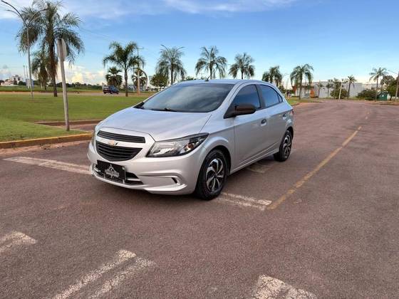 CHEVROLET ONIX 1.0 MPFI JOY 8V FLEX 4P MANUAL CHEVROLET ONIX 1.0 MPFI JOY 8V FLEX 4P MANUAL